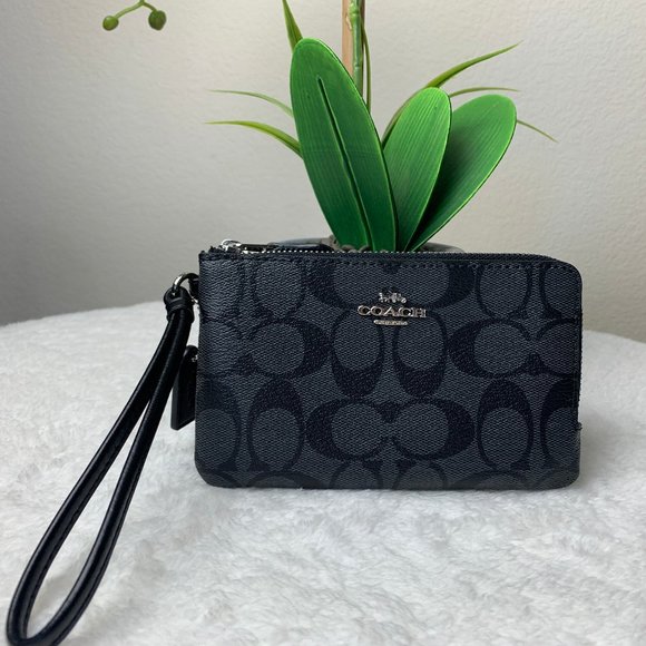 Coach Handbags - Coach Signature  Double Corner Zip Wristlet Wallet